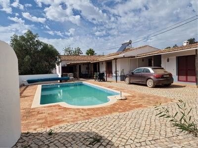 Villa T3 à venda em Santa Catarina Da Fonte Do Bispo