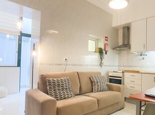 Apartamento de 2 quartos espaçoso para alugar em Beato, Lisboa