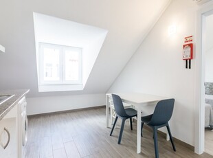 Apartamento mobilado com 2 quartos para arrendar na Alameda, Lisboa