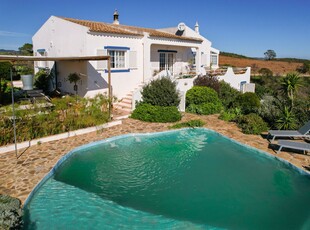 Moradia V3+1 com piscina, para venda em Tavira, Algarve