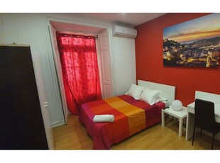 Quarto para alugar em apartamento de 6 quartos em Arroios, Lisboa