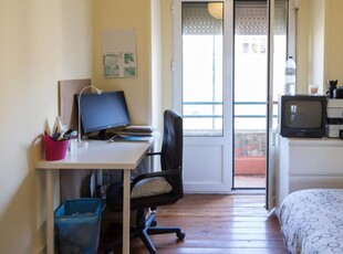 Quarto para alugar em apartamento de 7 quartos em Lisboa