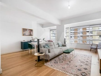 Vende-se | Apartamento T3 renovado ||Lisboa | Portela