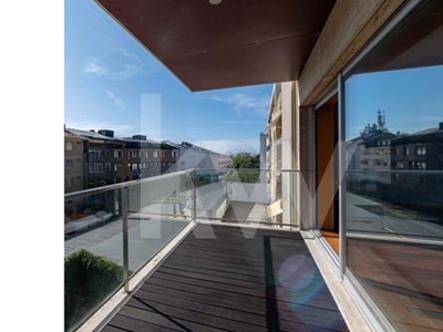 Apartamento T4 com 269m2 e 3 lugares de estacionamento na Foz do Douro | Porto