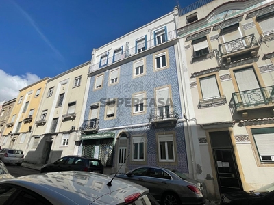 Apartamento T2 para arrendamento em Penha de França