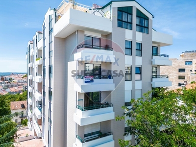 Apartamento T5 à venda em Sé Nova, Santa Cruz, Almedina e São Bartolomeu