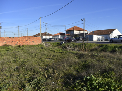 Terreno Urbano com possibilidade de Construção de 8 a 10 Moradias com 3820m2 área total