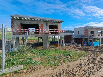 Moradia Isolada T4 Duplex à venda em Miragaia e Marteleira