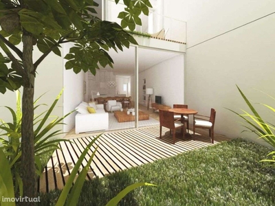 Prédio com 636 m2 e projecto aprovado para venda em Lisboa