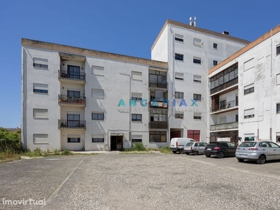 ANG1076 - Apartamento T3 para Venda em Marinha Grande, Leiria