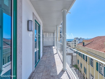 Apartamento T3 com varanda situado em Lisboa