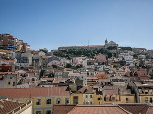 Apartamento T4 na Baixa Pombalina para reabilitação