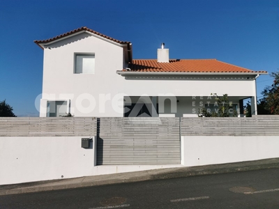 Casa para comprar em Pico da Pedra, Portugal