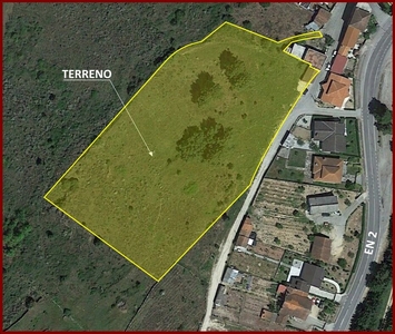 Terreno em zona de construção a 100m da EN2