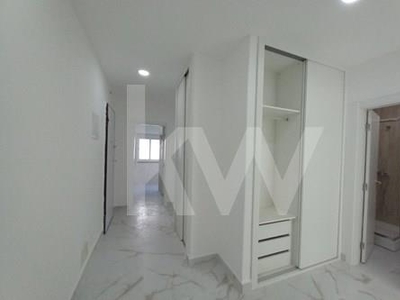 Apartamento T2 Remodelado na Cruz de Pau – Amora - Seixal