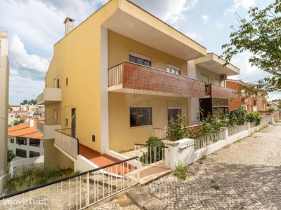 Casa de aldeia T2 em Coimbra de 165,00 m2