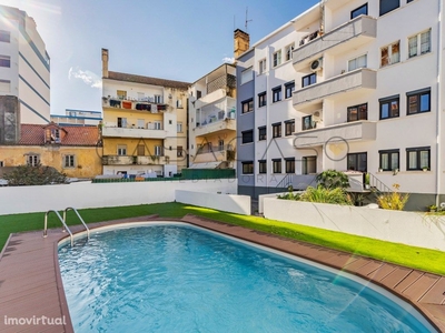 Apartamento T3 com Logradouro e piscina Centro da Cidade