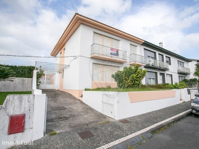 Comprar casa T5 Ponta Delgada - House for sale Azores