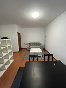 Apartamento T0 para arrendamento em Sé Nova, Santa Cruz, Almedina e São Bartolomeu