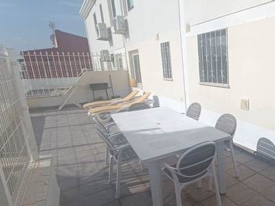 Apartamento T2 para arrendamento no centro de Vilamoura.