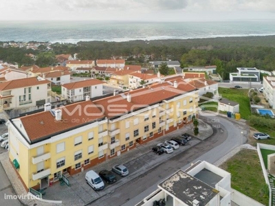Apartamento T2+T0 com vista para o mar da Praia da Nazaré