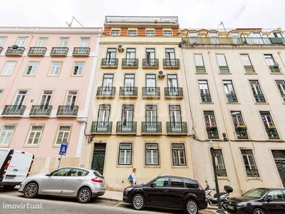 Apartamento T3+1 mobilado em Alcântara, Lisboa