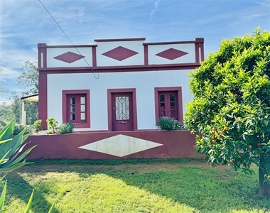 Moradia Isolada T2 Venda em Moncarapacho e Fuseta,Olhão