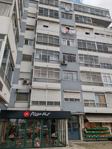 Apartamento T1 para arrendamento - R. Guilherme Gomes Fernandes - Odivelas