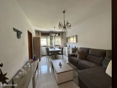 Apartamento T3 em Mafamude