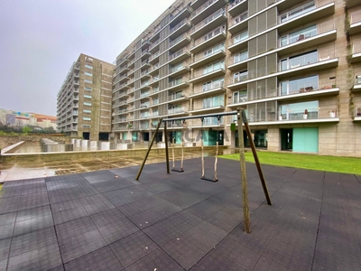 Apartamento T2 à venda em Santa Marinha e São Pedro da Afurada