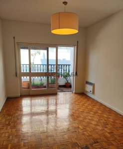 Apartamento T3 à venda em Oliveira, São Paio e São Sebastião
