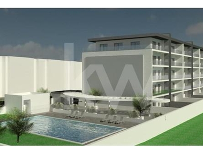 Condomínio Jardins da Anta - T2 com piscina, jardim e box - Agualva-Cacém