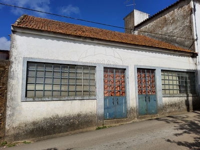 Loja à venda em Serra e Junceira, Tomar