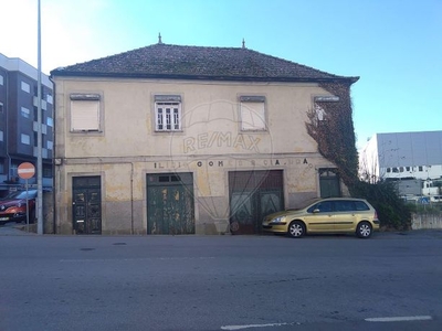 Prédio à venda em Vila Real, Vila Real