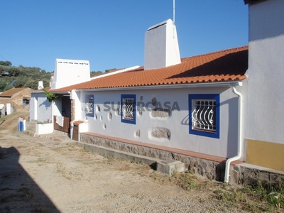 Quinta T3 à venda em Torre de Coelheiros