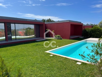 Moradia isolada V3 com piscina em condomínio de Luxo em Óbidos!