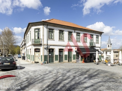 Prédio no centro das Taipas, Guimarães