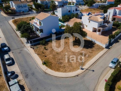 Terreno para construção em Faro de 427,00 m²