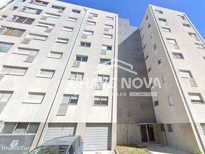 Apartamento T2 c/ Arrumo em Vilar de Andorinho (Vila D'Este)