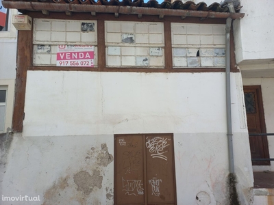 Moradia em banda, para venda, Bragança - Sé, Santa Maria e Meixedo
