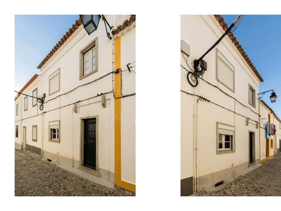 Moradia T3+1 com terraço e saguão | Centro Histórico