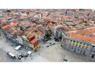 Prédio novo centro Histórico do Porto