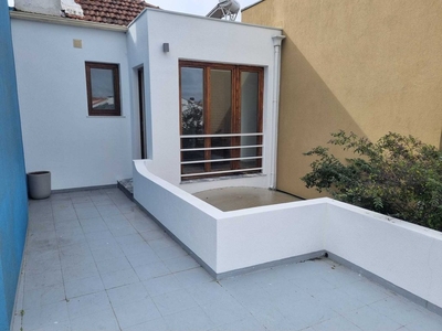 T2 - Big terrace - mid-term rent- Aveiro - Zona Histórica