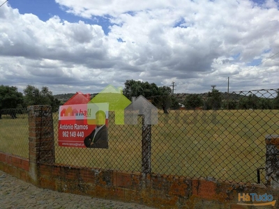 Terreno com área total de cerca de 1,7 Ha