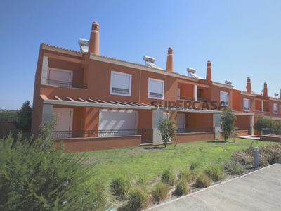 Villa T3 à venda em Alcantarilha e Pêra
