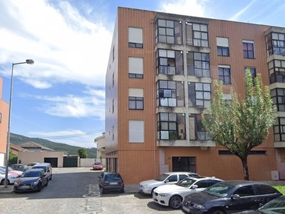 Apartamento T2 à venda em Nogueira, Fraião e Lamaçães, Braga