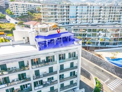 Apartamento Tipologia T3| Penthouse | Vista mar | Barreiros | São Martinho | Funchal |Ilha da Madeira |