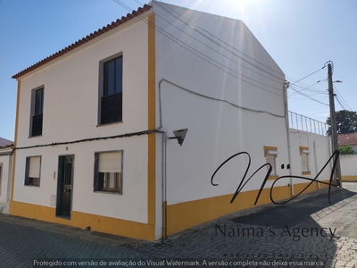 Casa para comprar em Alvito, Portugal
