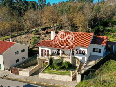 Casa para comprar em Estorãos, Portugal