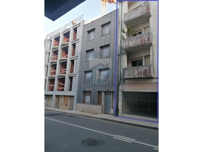 Edifício para comprar em Paranhos, Portugal